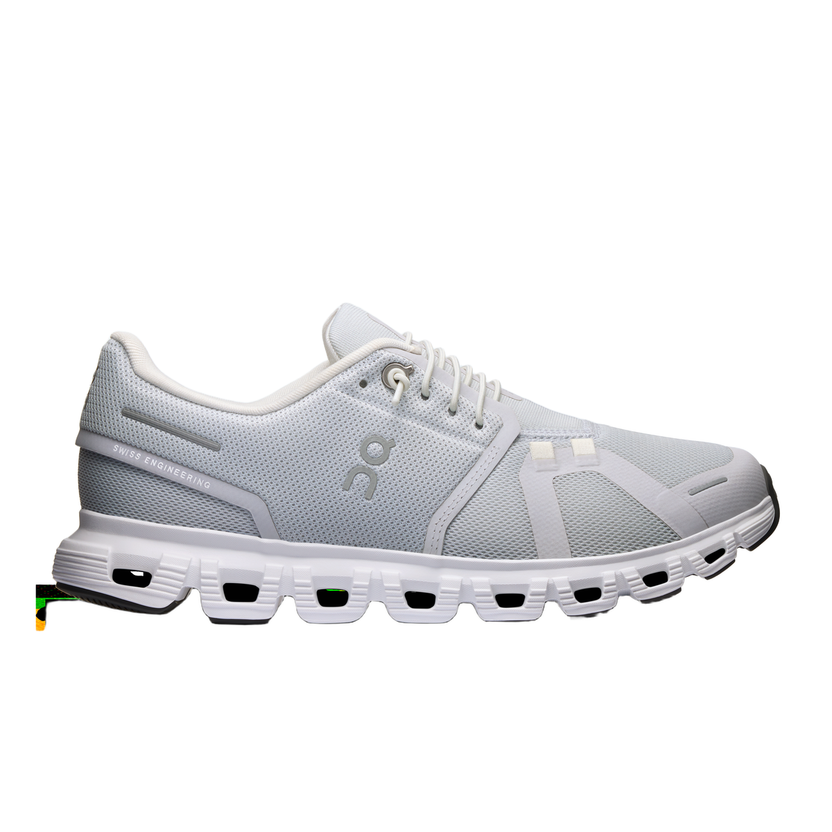 On Running Women's Cloud 6 in Glacier/White