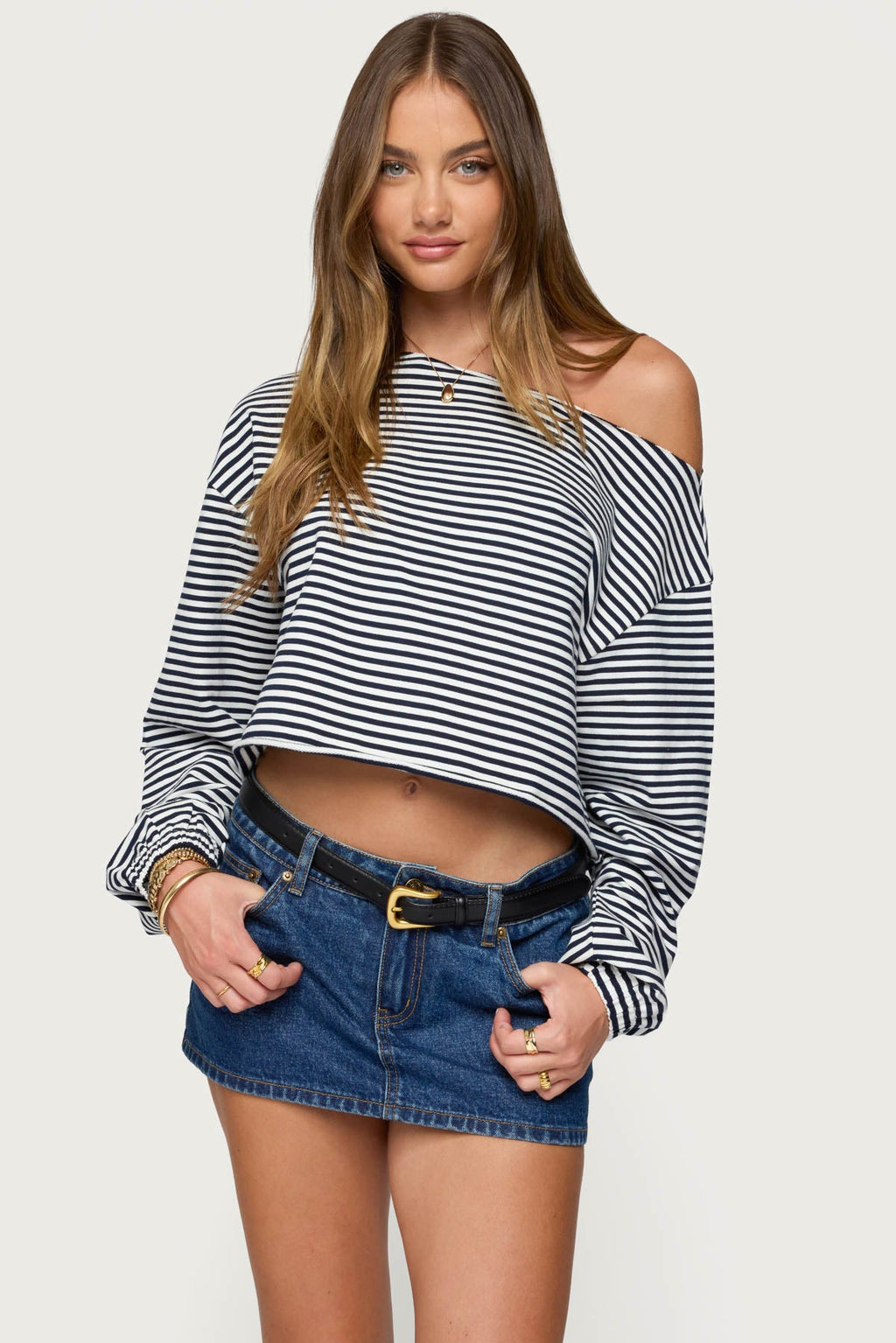 Aveline Off Shoulder Light Sweatshirt