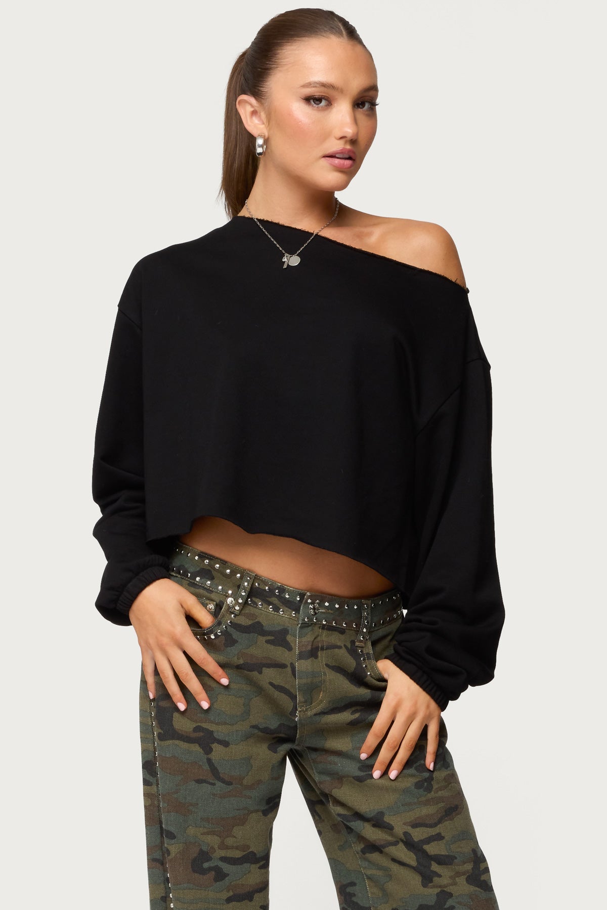 Aveline Off Shoulder Light Sweatshirt