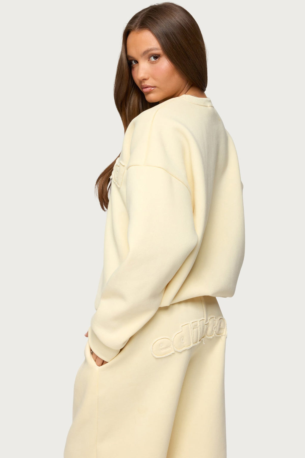 Jaylie Edikted Sweatshirt