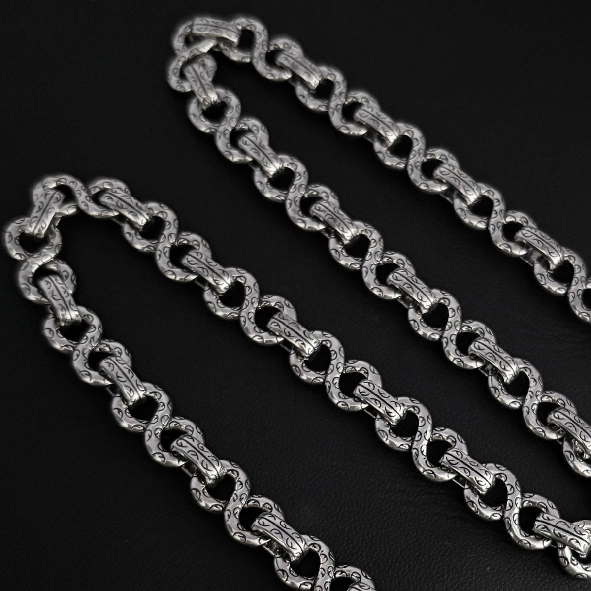 Chrome Hearts Retro Eternal Vine 8-shaped Necklace